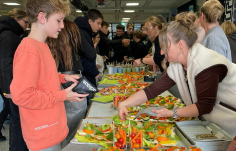 Großer Andrang beim Gesunden Frühstück des Elternbeirats