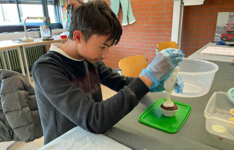 Ein Cupcake auf Kundenwunsch entsteht