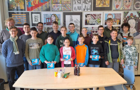 Jufo_Regionalwettbewerb_web Alle Teilnehmer und Teilnehmerinnen im Büro von Schulleiter Jürgen Pach