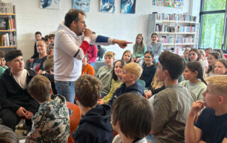 Der Schauspieler Tino Leo in der Mediathel des Gymnasiums Spaichingen