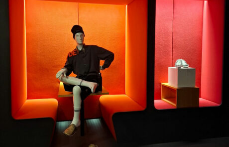 Artnight Foto 1 Sitzende Figur
